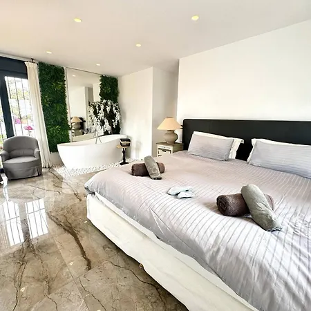 3305 Carib Playa ماربيا
